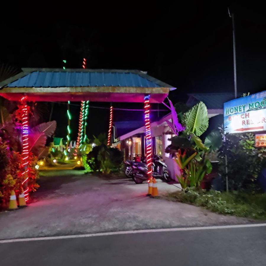 Honey Moon Beach Resort ANDAMAN AND NICOBAR ISLANDS Exterior foto